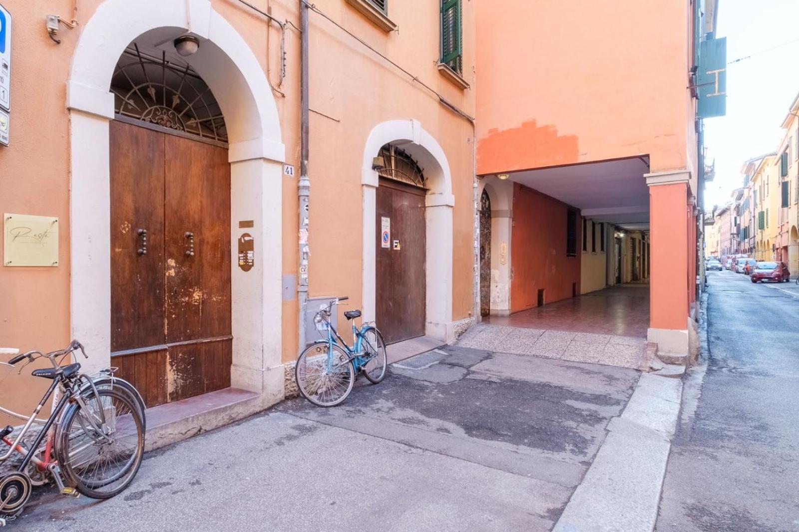 Piazza Maggiore - Il Sentiero Apartment With Private Garden Bologna Kültér fotó
